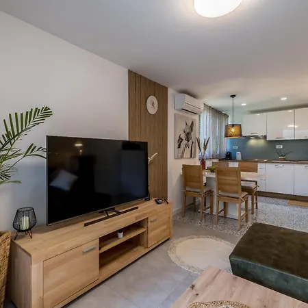 Olive Shade - Near The Apartamento