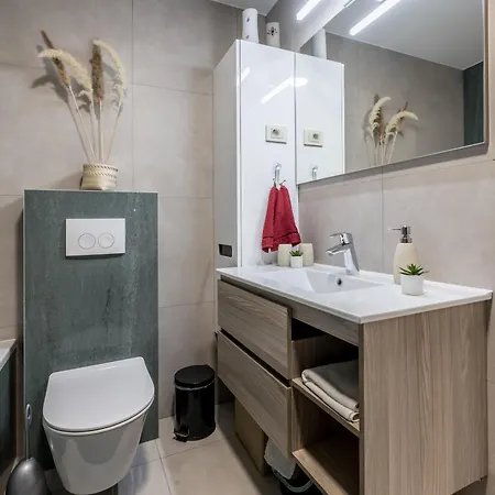 Apartman Olive Shade - Near The Split
