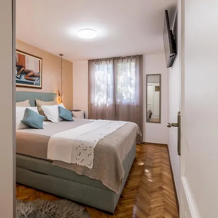 Apartman Olive Shade - Near The Split