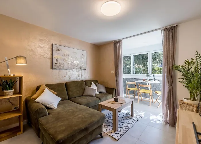 Olive Shade - Near The Apartamento